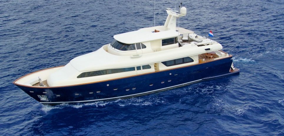 Vintage Charter Yacht