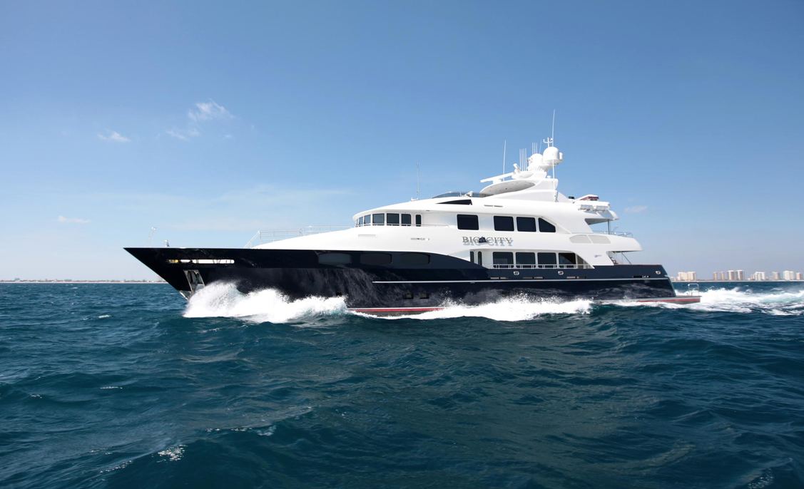 Waku Charter Yacht