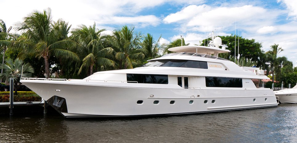 Wild Kingdom Charter Yacht