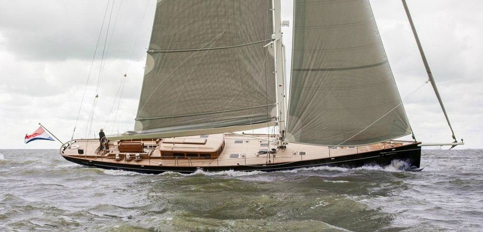 Windhunter Charter Yacht