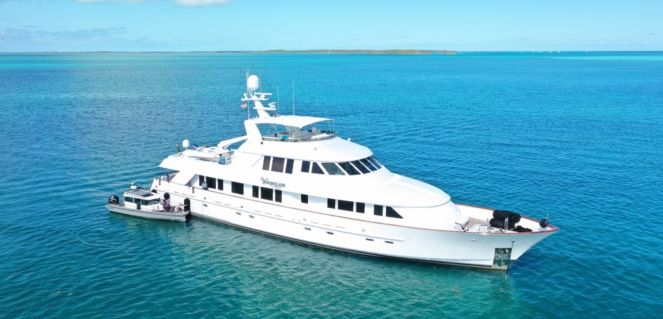 Wonderland Charter Yacht