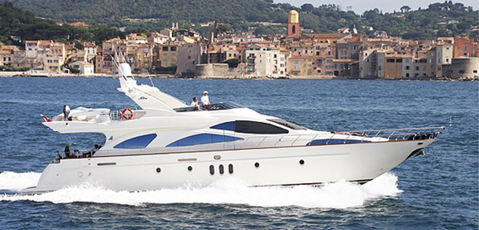 XS Charter Yacht