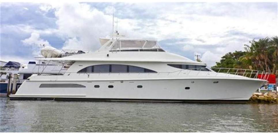 Yoly Charter Yacht