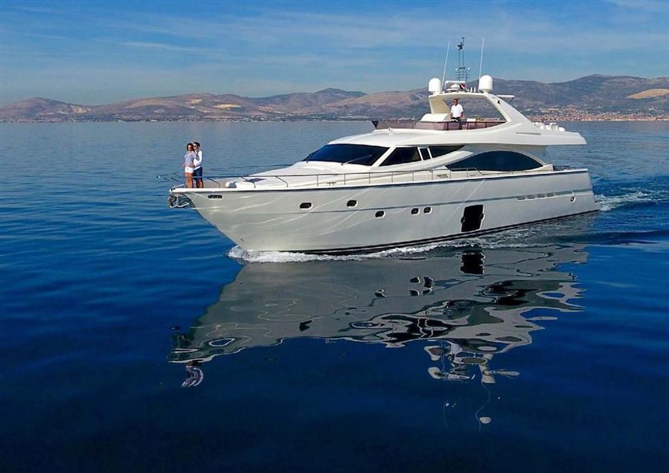 Yoyita Charter Yacht