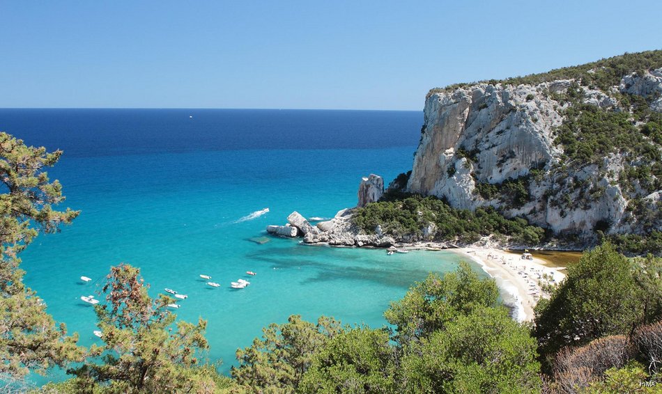 10 Top Secluded Beaches In Italy Cala Luna Sardinia Yacht Charter 