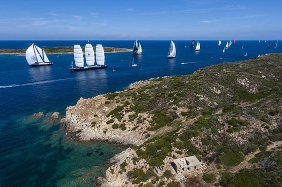 The Maltese Falcon charter yacht in full pursuit at Perini Navi Cup 2013 regatta