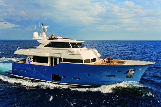 l for life yacht