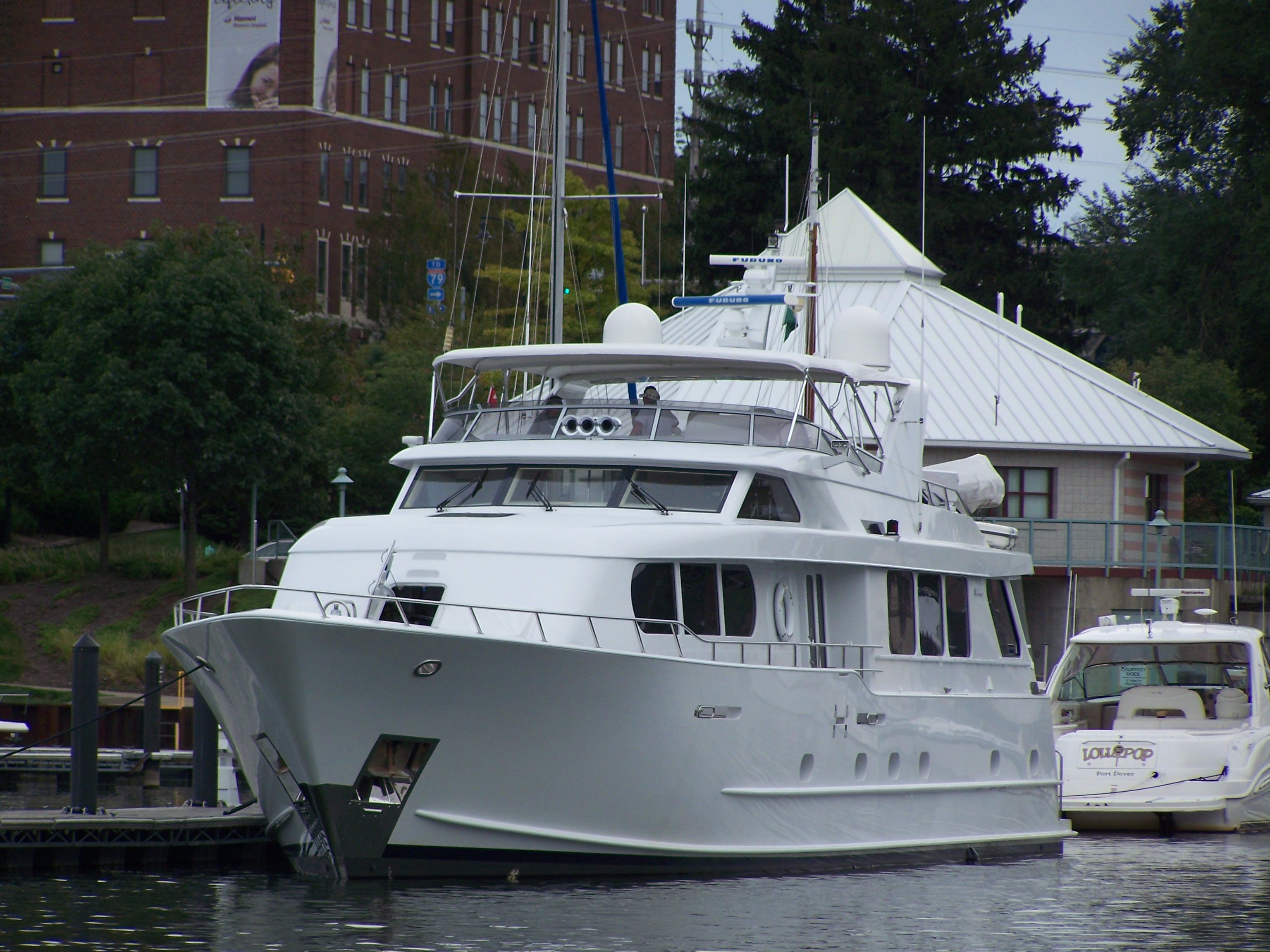 The Lady Lorraine: A Yacht Charter Beyond Your Dreams