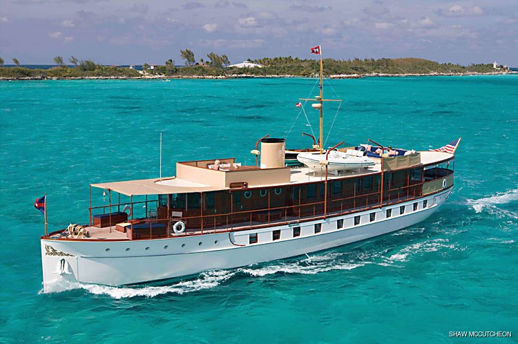 freedom-yacht-photos-mathis-yacht-building-yacht-charter-fleet