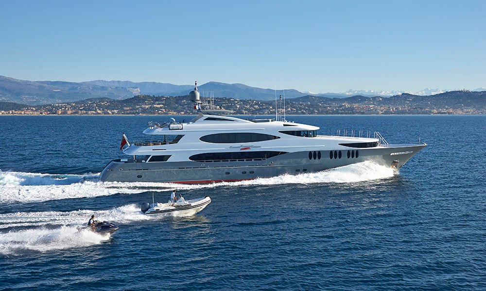 Zoom Zoom Zoom Yacht Charter Price Trinity Yachts Luxury Yacht Charter