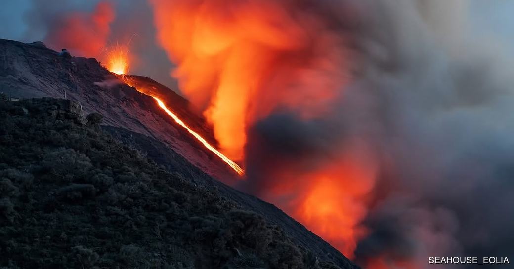 Sciara del Fuoco Stromboli lava, smoke
