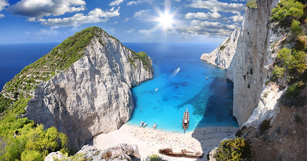 Charter yacht hotspot Zante in Greece