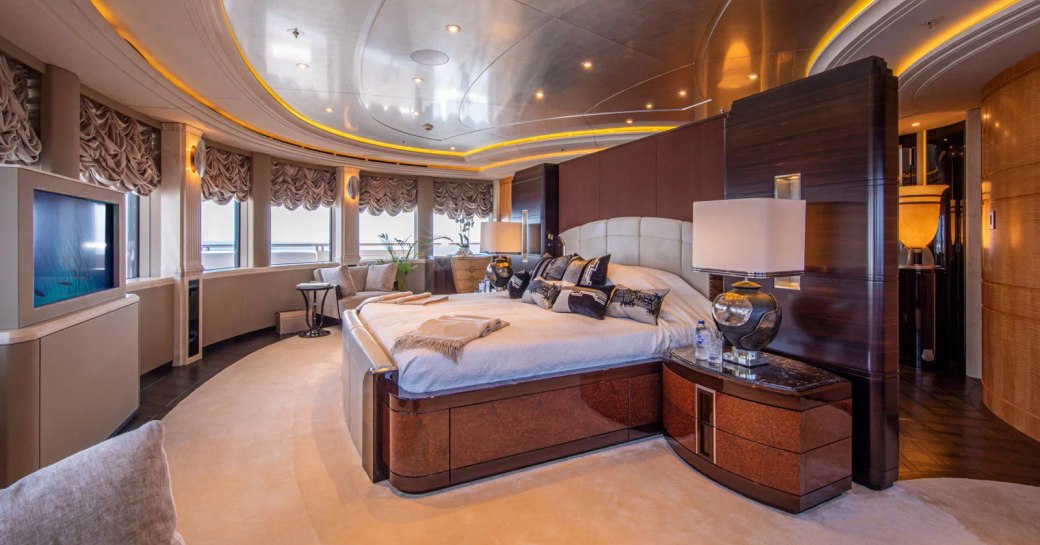 Master suite onboard MY Valerie