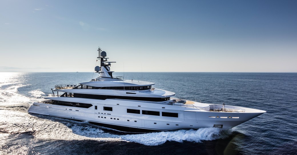 superyacht suerte cruises with minimal vibrations and noise