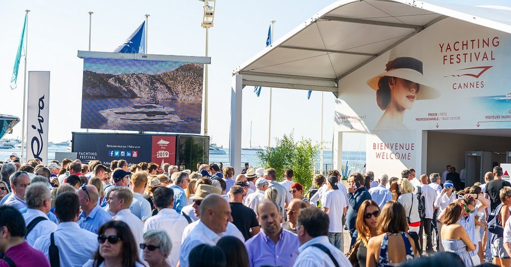 visitors queue up to enter the Cannes Yachting Festival 2018