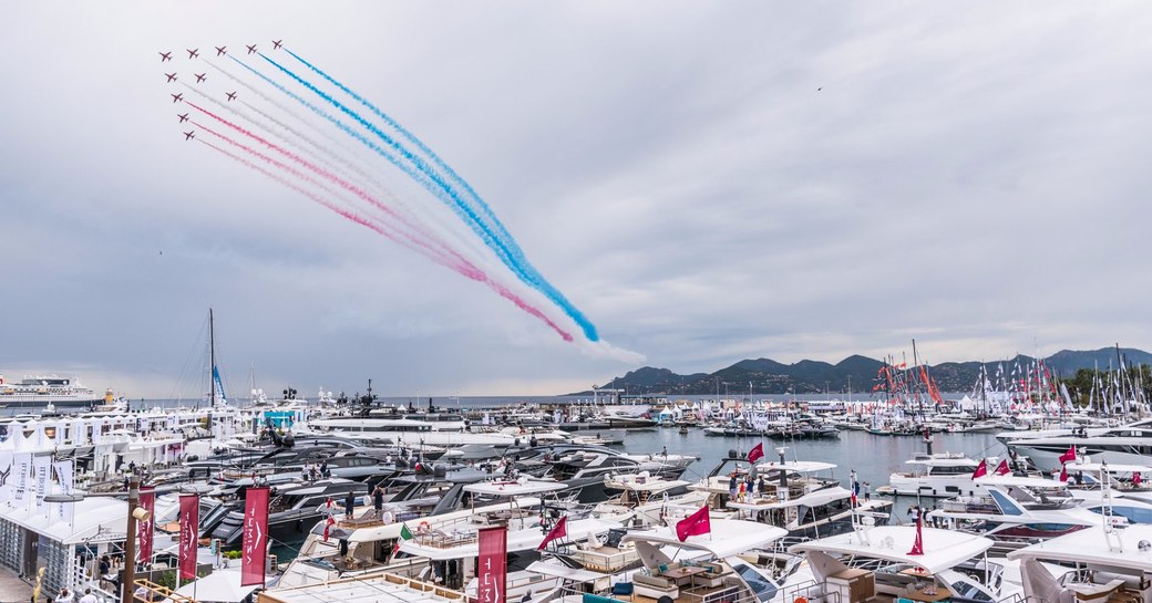 RAF Red Arrows take to the skies at the Cannes Yachting Festival 2017