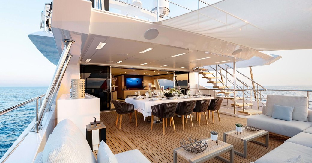 superyacht jacozami, alfresco seating area with shading