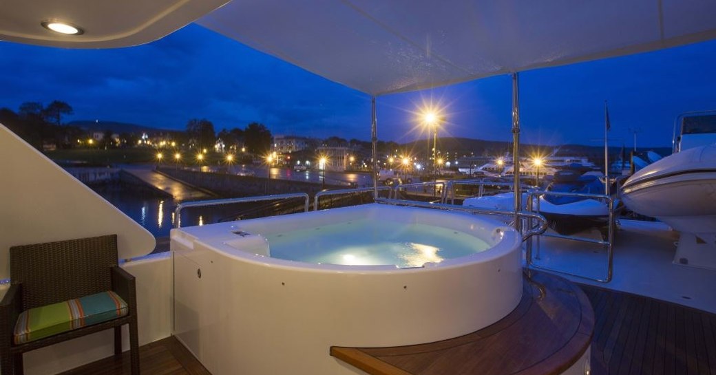 superyacht DESPERADO's Jacuzzi