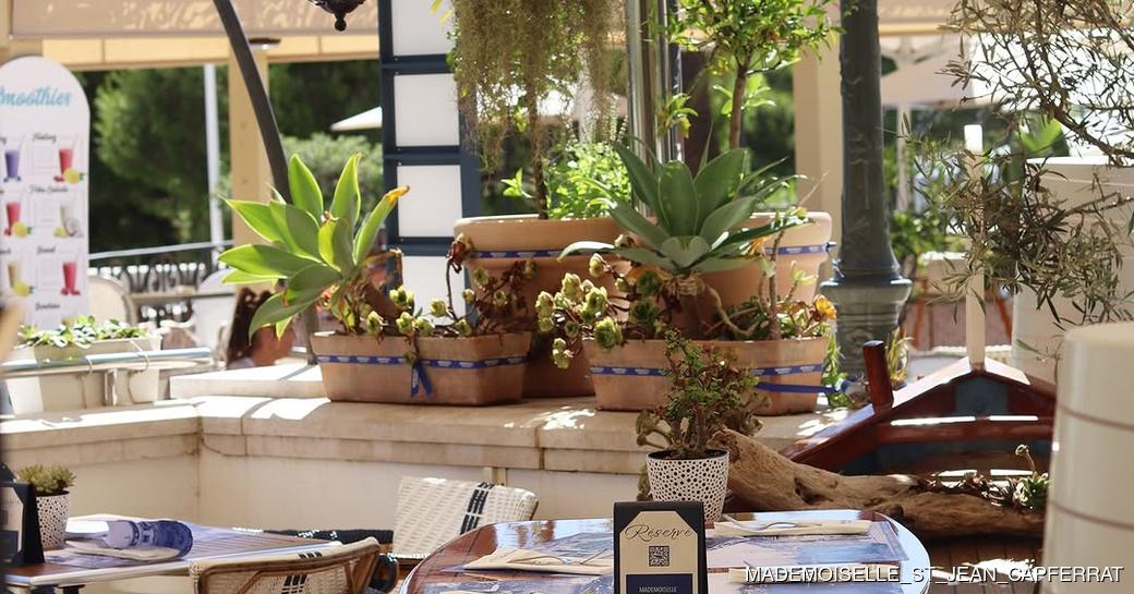 Mademoiselle St Jean Cap Ferrat dining area