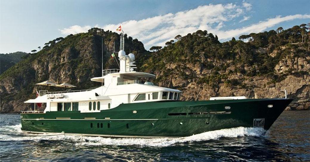 expedition yacht ‘Grand Cru III’ cruising