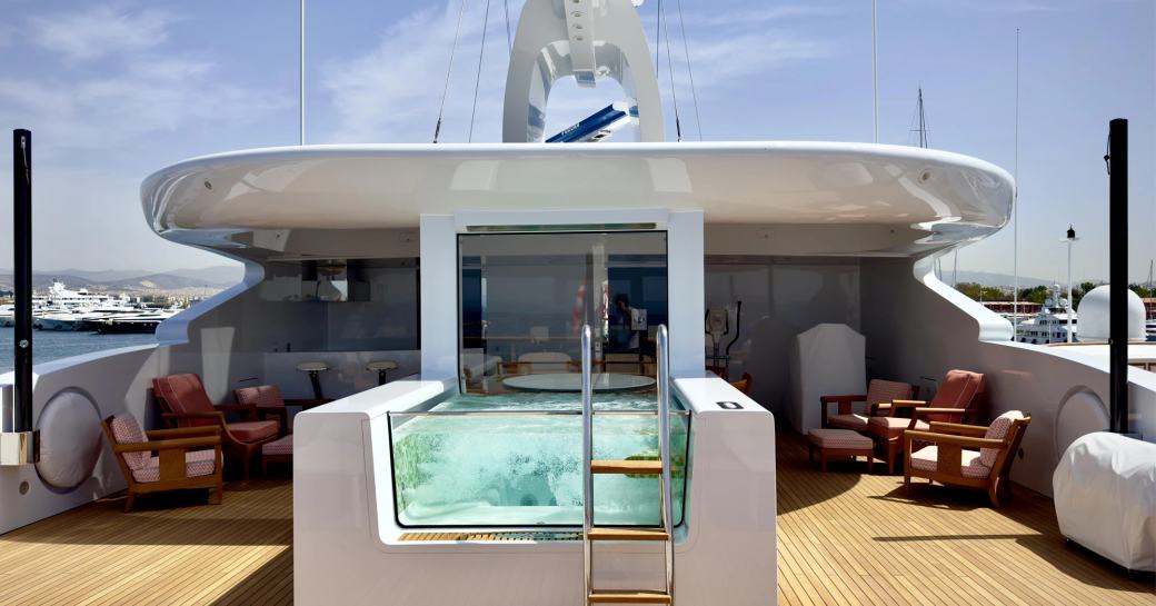 Deck Jacuzzi onboard charter yacht SEAKID II
