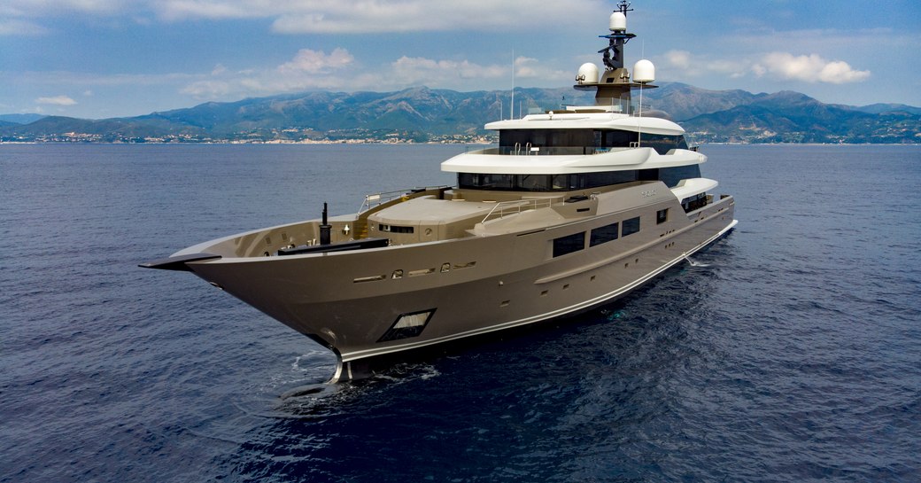 Superyacht SOLO at sea profile shot