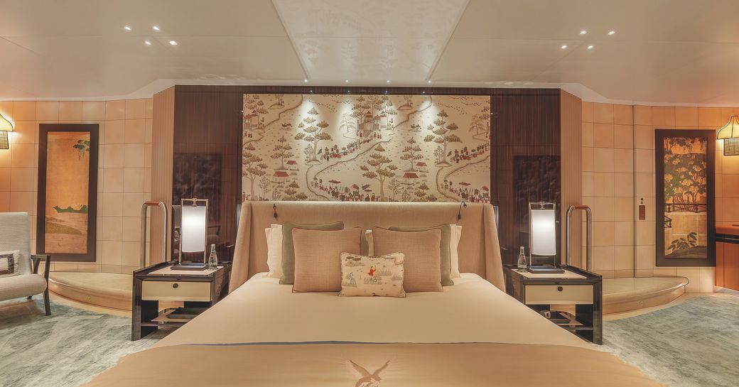 Charter yacht MALTESE FALCON master cabin with central berth