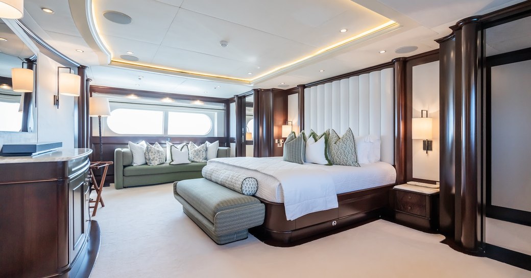 Master stateroon onboard charter yacht MAXIMILIAN MMIV 