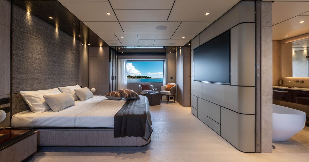 Spacious master cabin onboard charter yacht CANOE CANOE