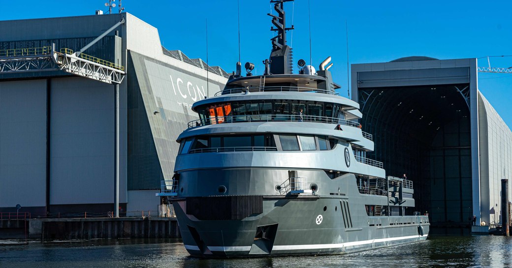 ragnar leaves shed at icon yachts