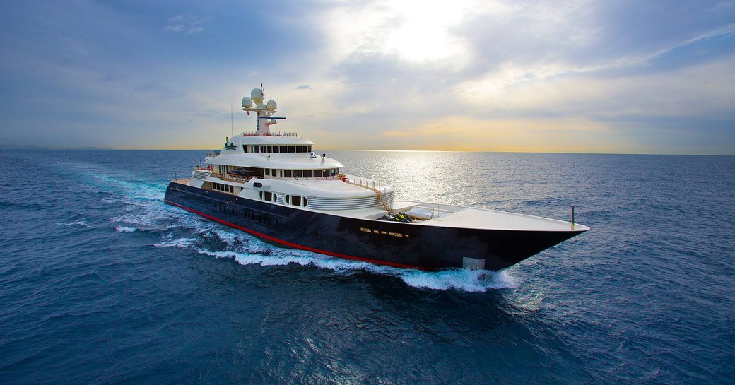 Superyacht 'Cocoa Bean' underway