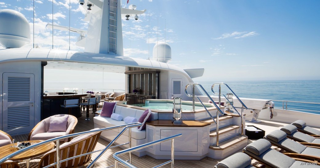 Luxury yacht INVICTUS sundeck