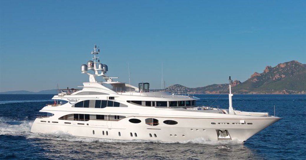 Superyacht LATITUDE underway