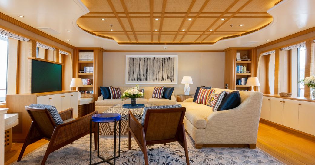 Charter yacht ADVENTURE upper salon