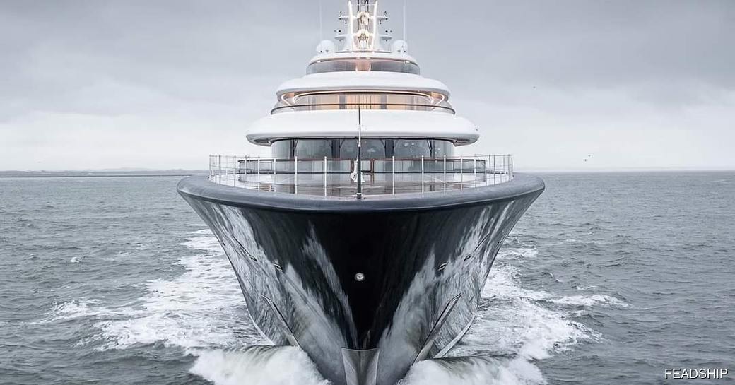 Superyacht charter BREAKTHROUGH at sea