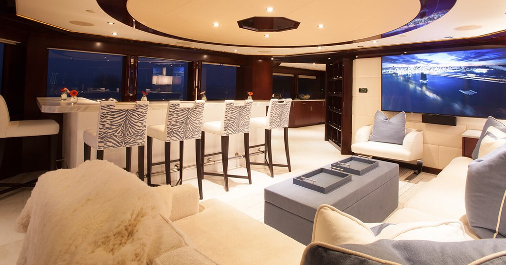 new look skylounge aboard motor yacht TRENDING 