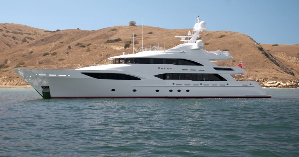 Superyacht KATYA sat at anchor