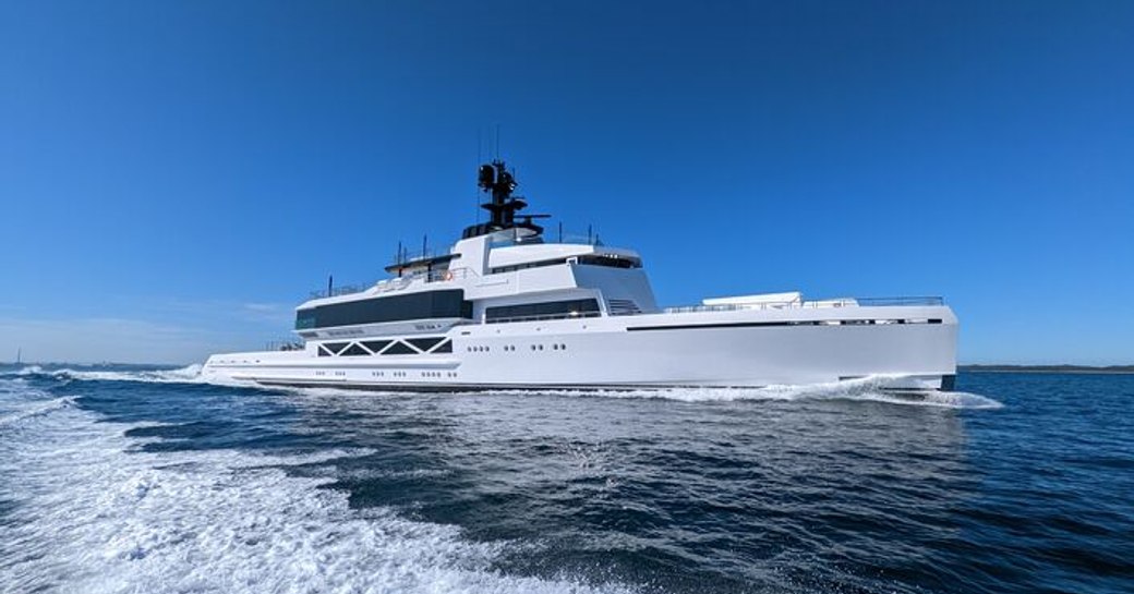 Charter yacht WANDERLUST