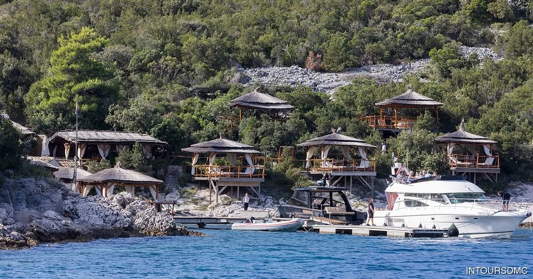 BOWA Croatia coast, huts