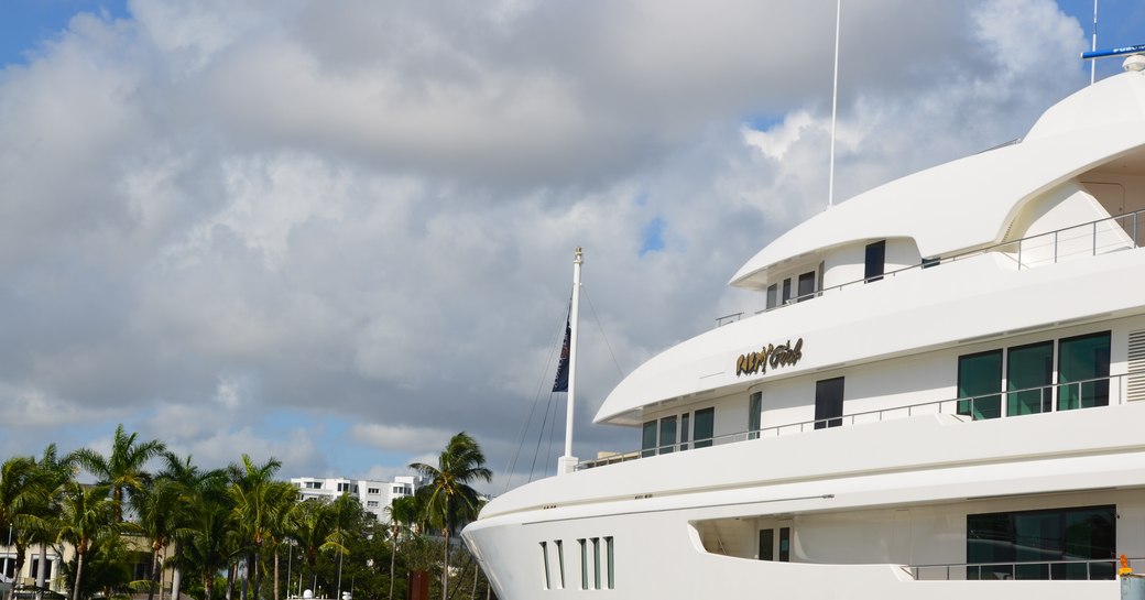 Luxury yacht PARTY GIRL in Fort Lauderdale