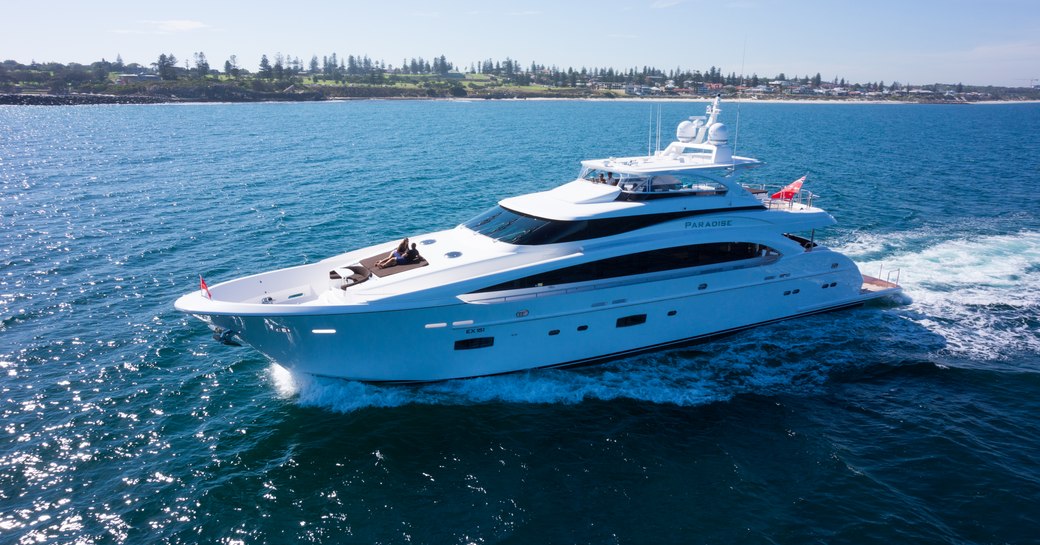 superyacht paradise cruises in south pacific 