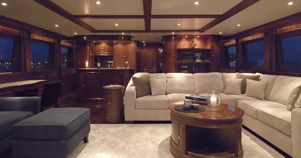 The main salon and bars on board luxury yacht ENCHANTRESS