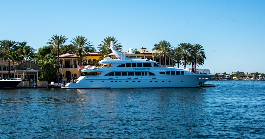 motor yacht Tanzanite at FLIBS 2022