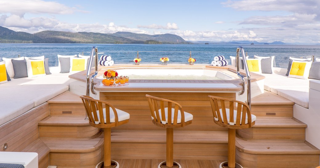 Sundeck Jacuzzi onboard charter yacht Endless Summer