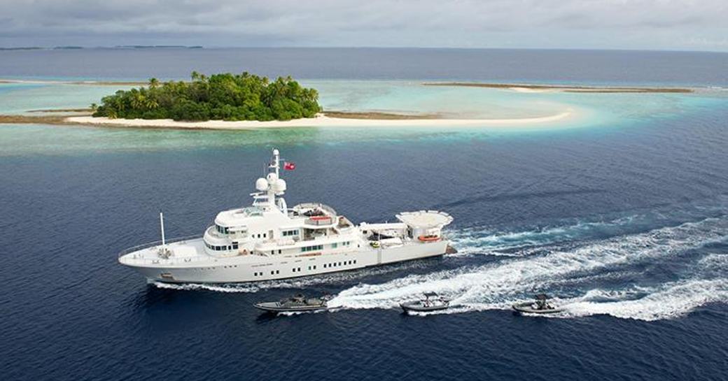 Luxury charter yacht SENSES