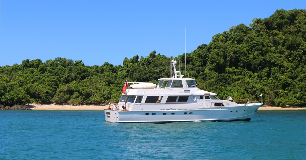 motor yacht BAHAMA on charter in Australia