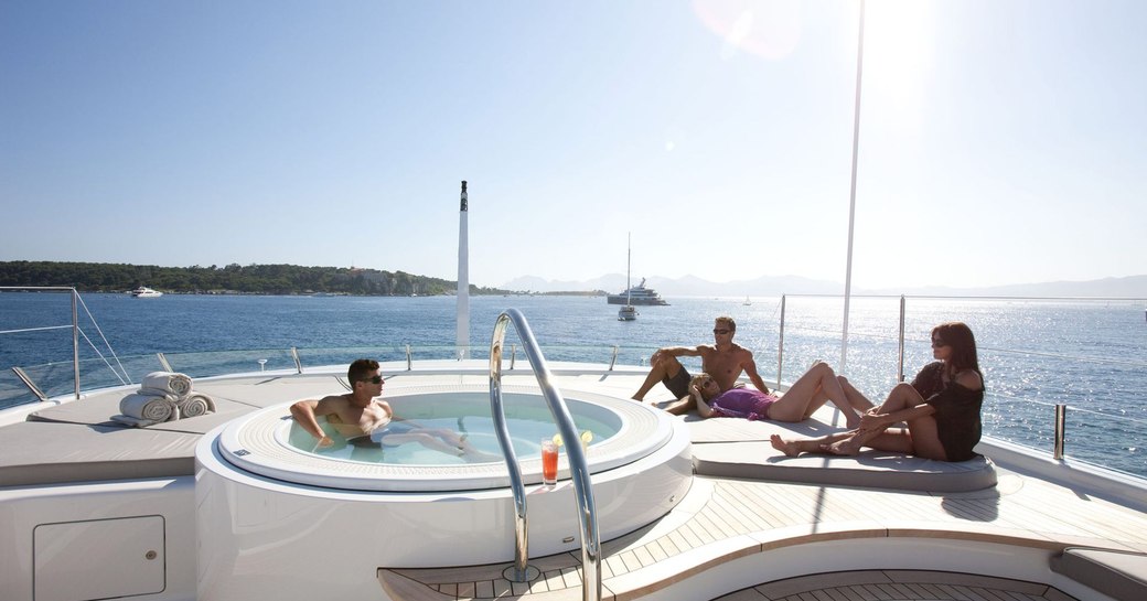 Jacuzzi onboard MY Spirit