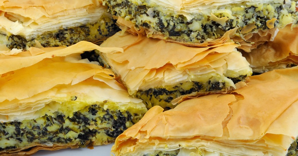 Spanikopita (Greek Feta Cheese & Spinach Pie)