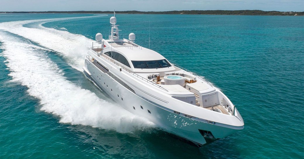 Charter yacht BON VIVANT at sea