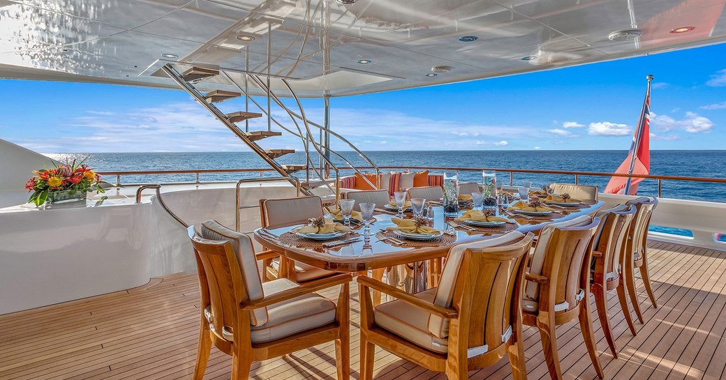 avalon superyacht table